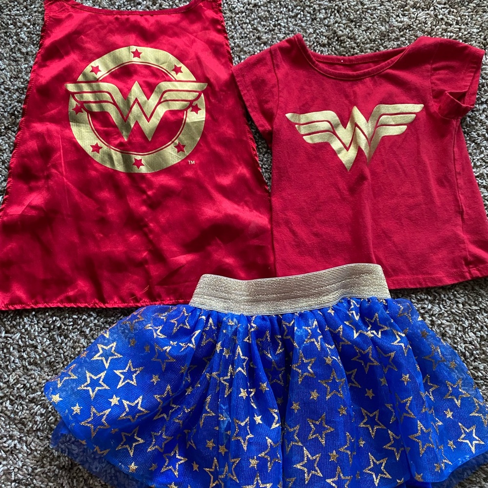 3T Wonder Woman outfit with attachable cape